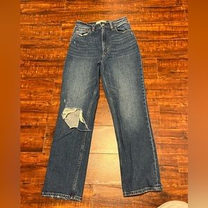 Abercrombie & Fitch Ultra High Rise Ankle Straight Ripped Jeans